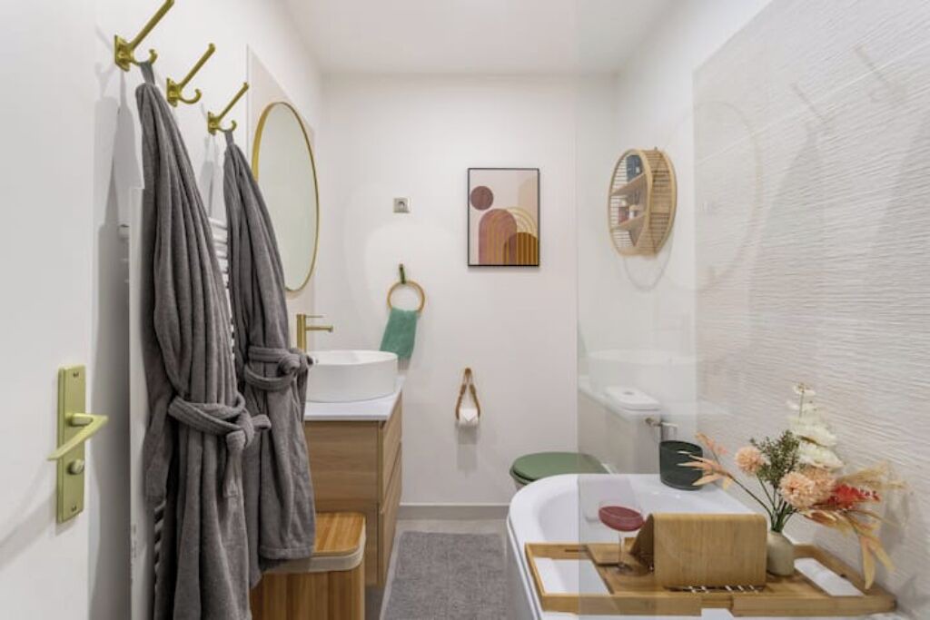 Photo of Bathroom in Nemours