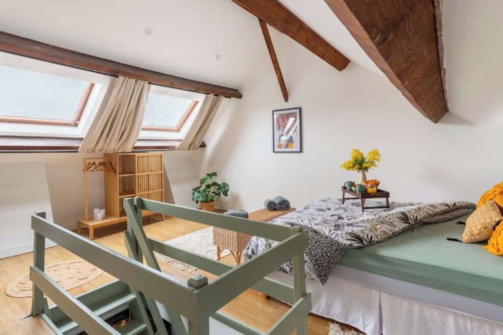 Photo of Bedroom in Nemours