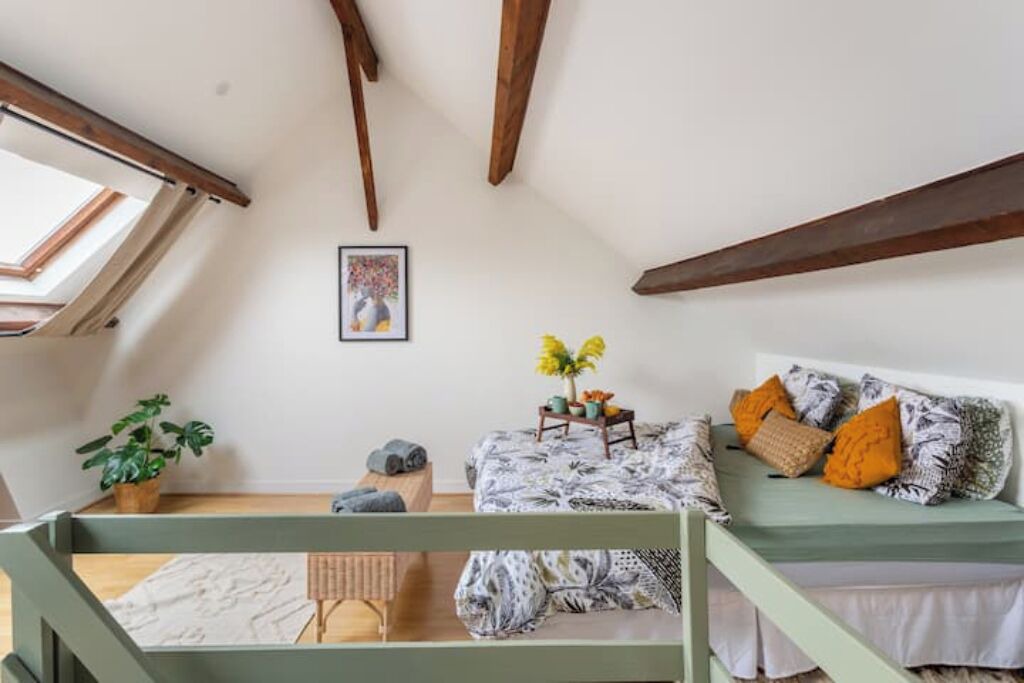 Photo of Bedroom in Nemours