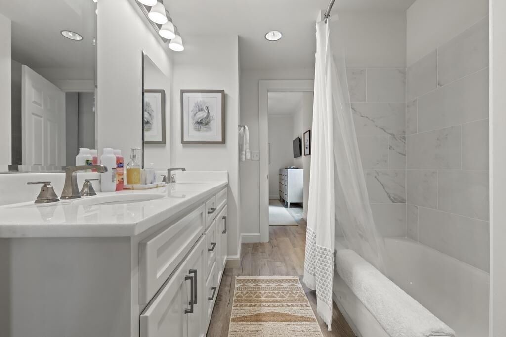 Photo of Bathroom in Orange Beach