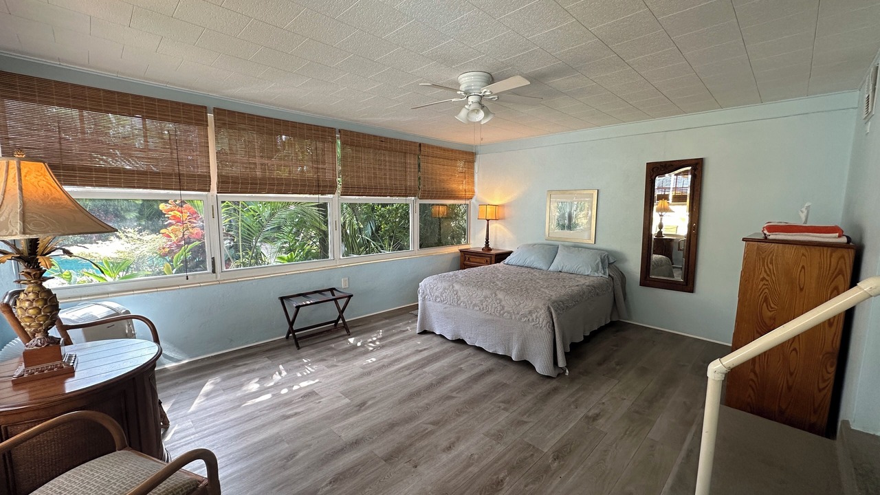 Photo of Bedroom in Lake Worth Corridor