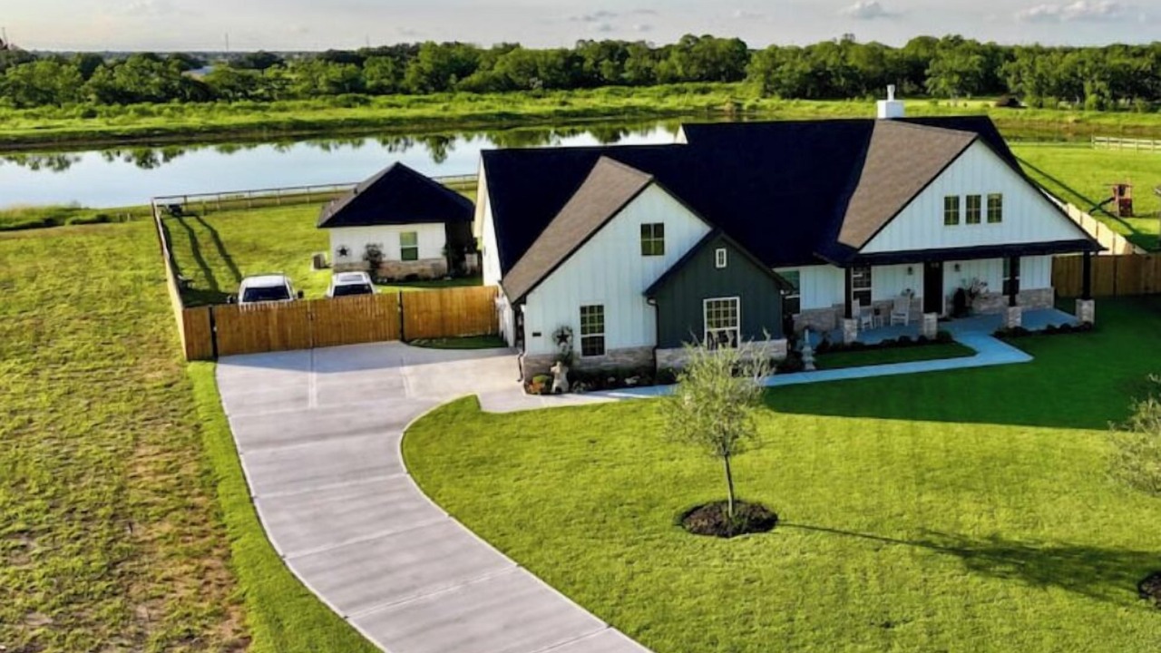 Photo of Outdoor in Needville
