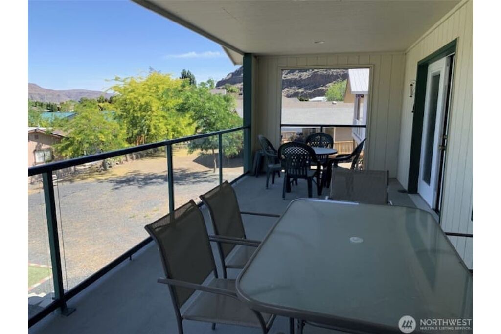 Photo of Outdoor in Sunland Estates