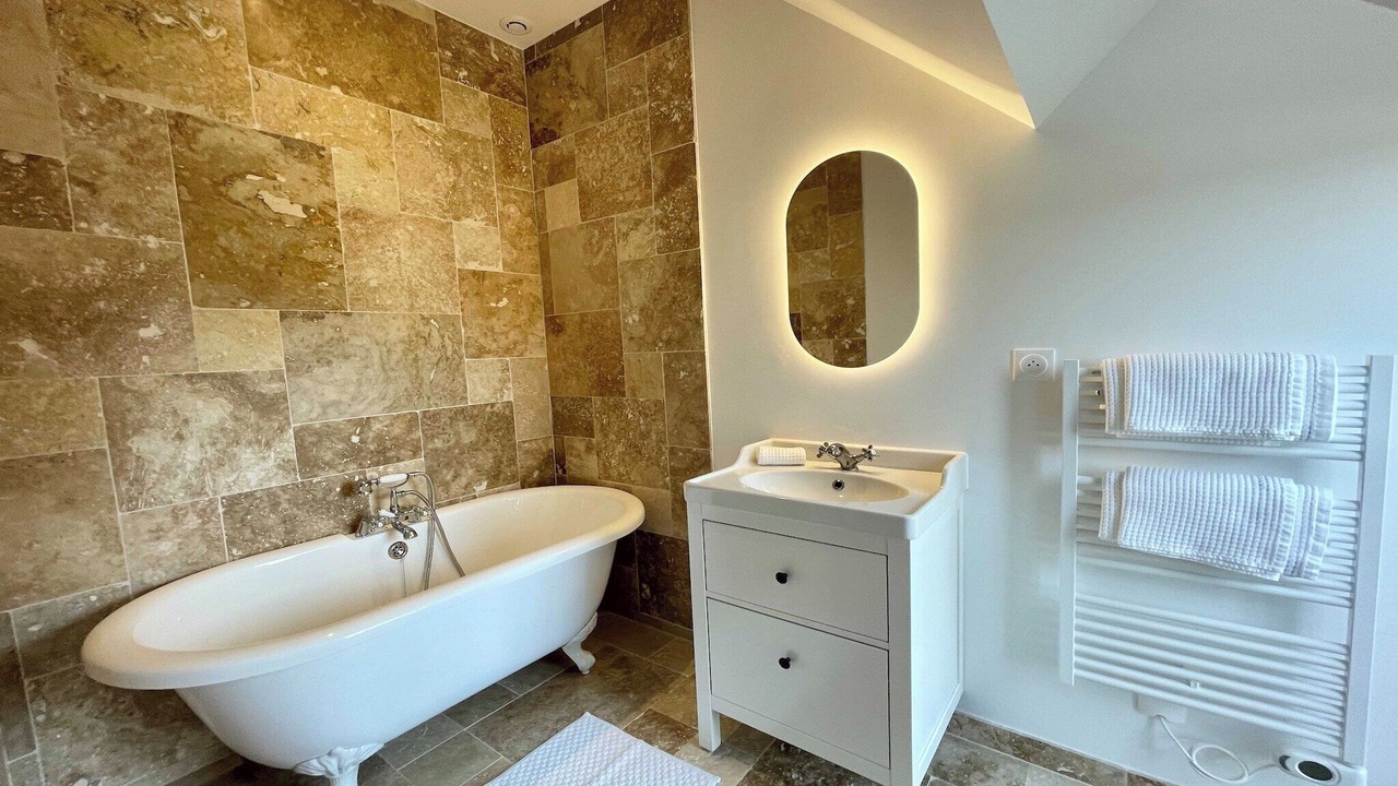 Photo of Bathroom in Cricqueboeuf