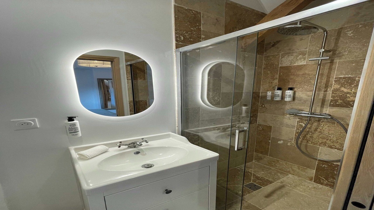 Photo of Bathroom in Cricqueboeuf