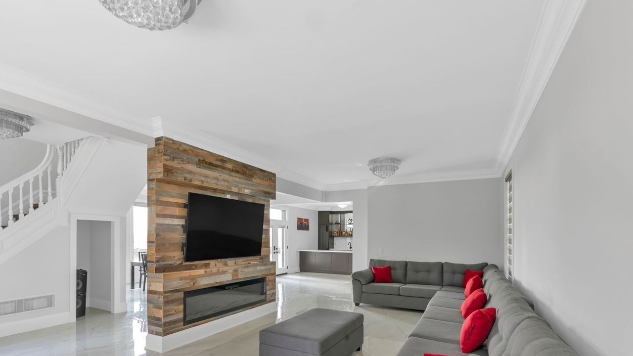 Photo of Livingroom in Milton