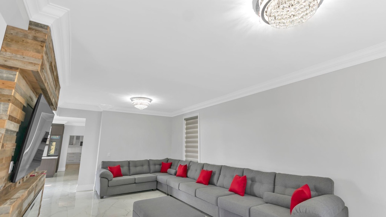Photo of Livingroom in Milton