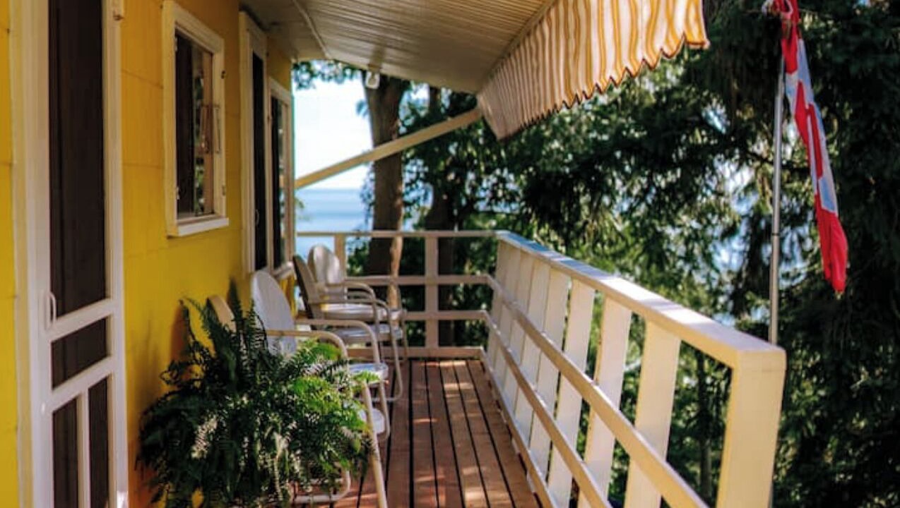 Photo of Patio Balcony in Central Elgin