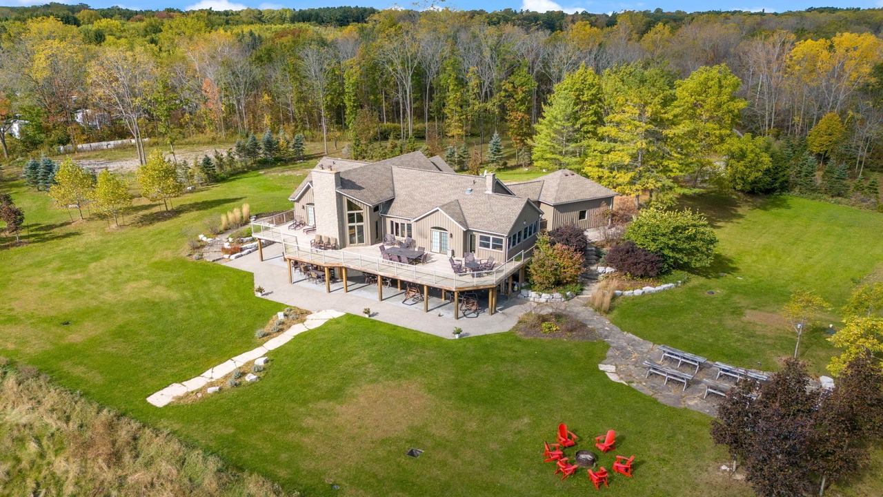Photo of Outdoor in Normandale