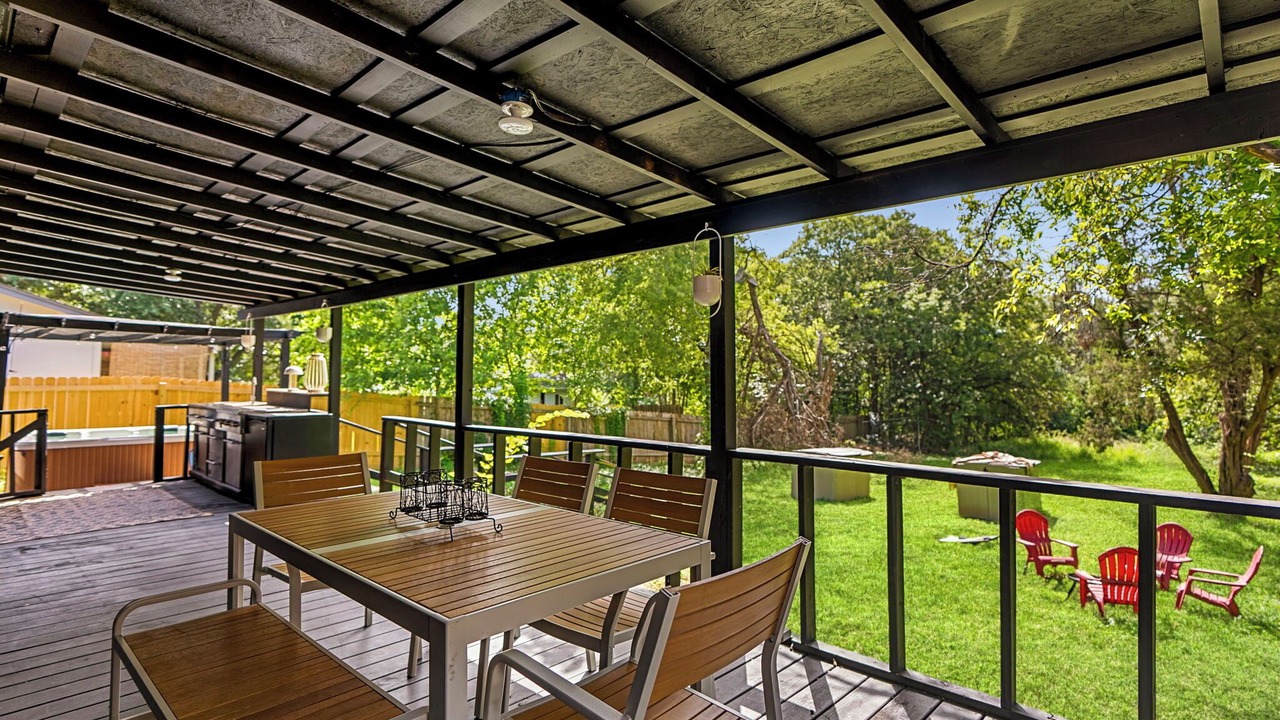 Photo of Patio Balcony in Beacon Ridge