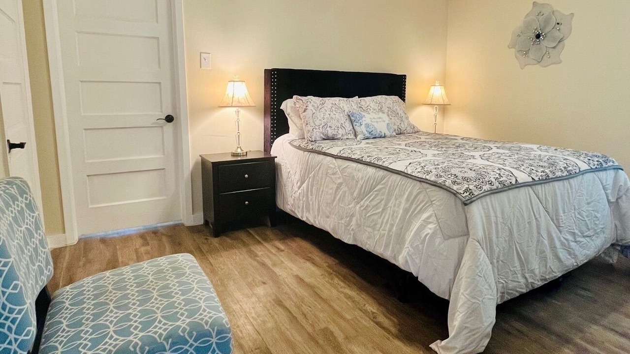 Photo of Bedroom in Sayles Blvd. Area
