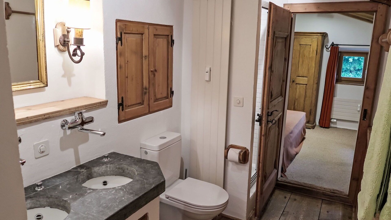 Photo of Bathroom in Flims