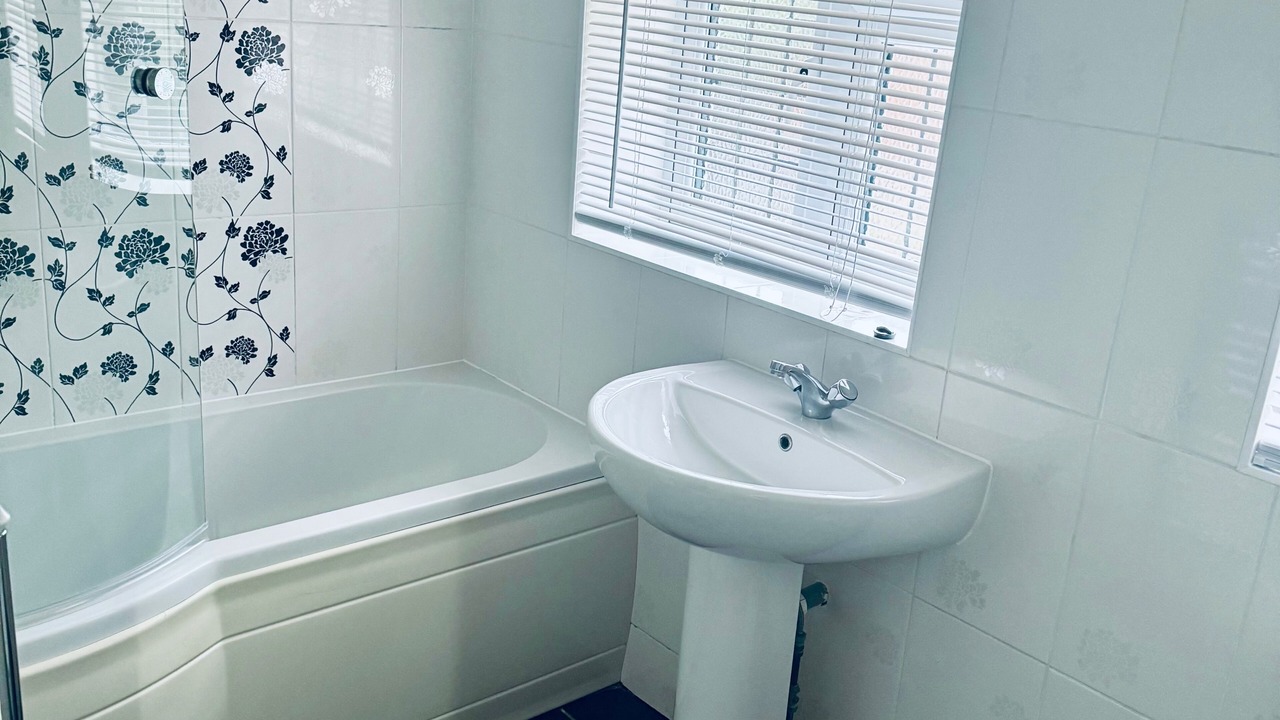 Photo of Others in Gooshays