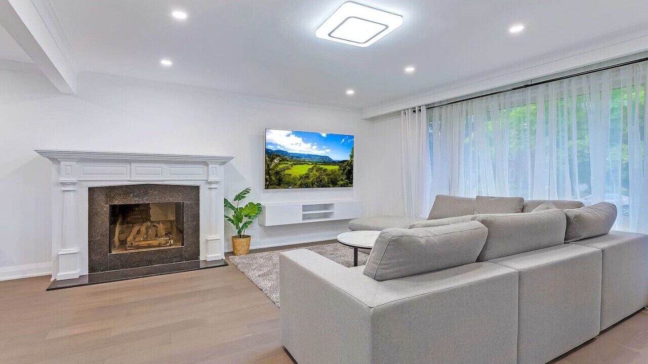 Photo of Livingroom in Willowdale