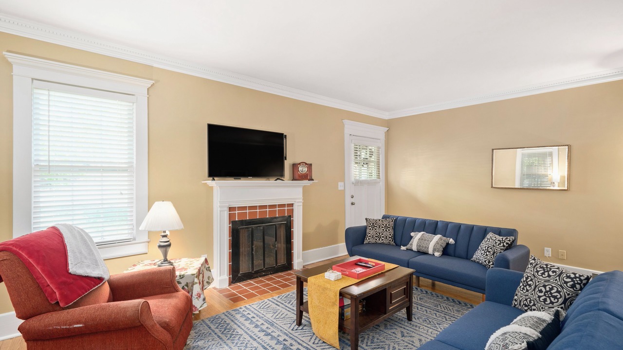 Photo of Livingroom in Huntsville
