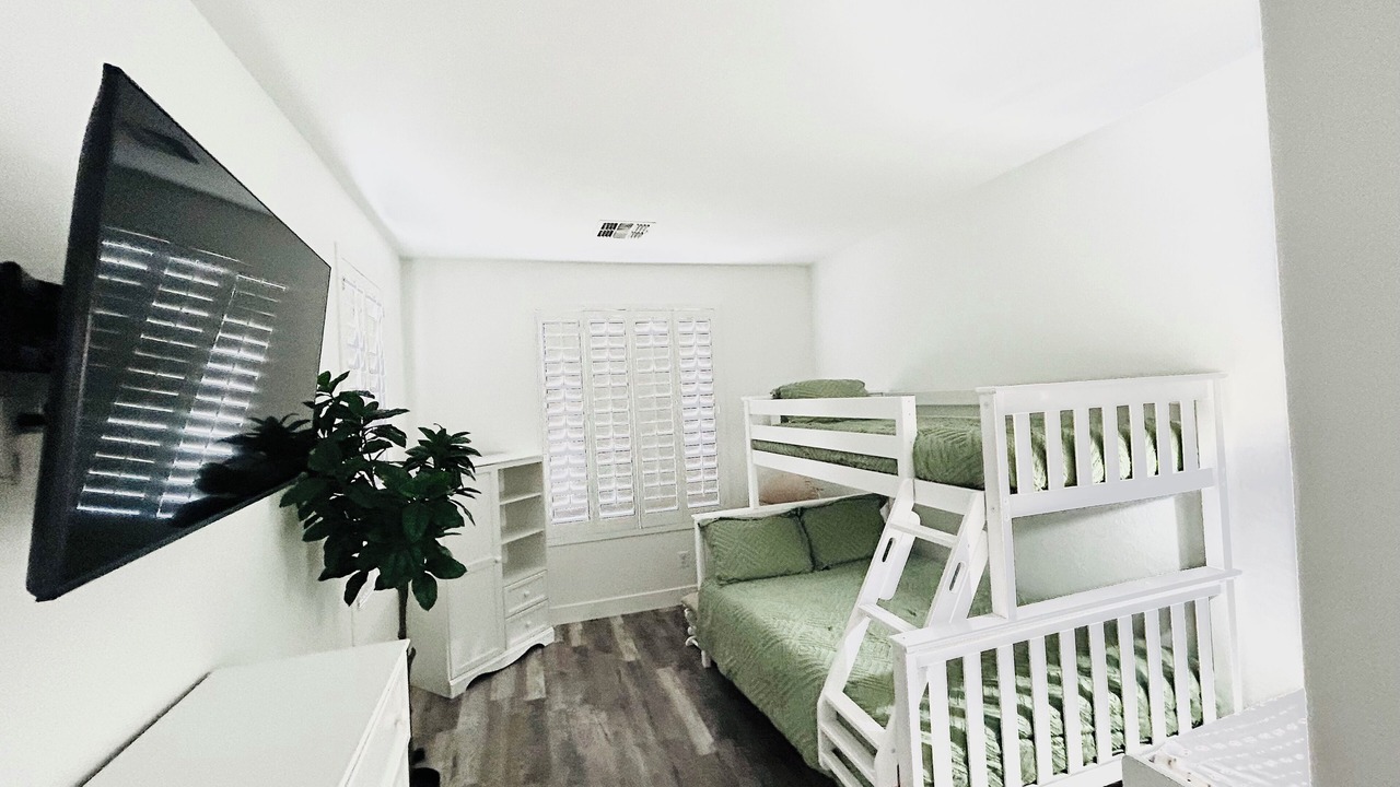 Photo of Bedroom in Estrella Village