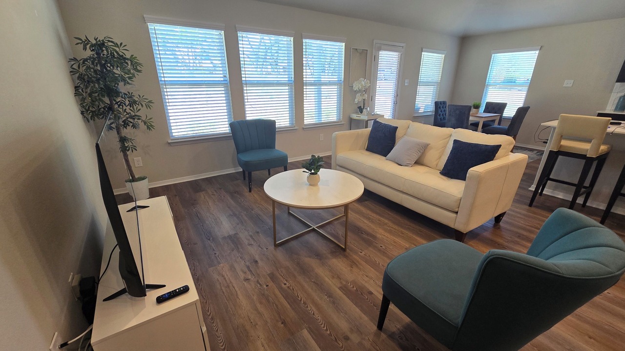 Photo of Livingroom in Highland Lake Estates