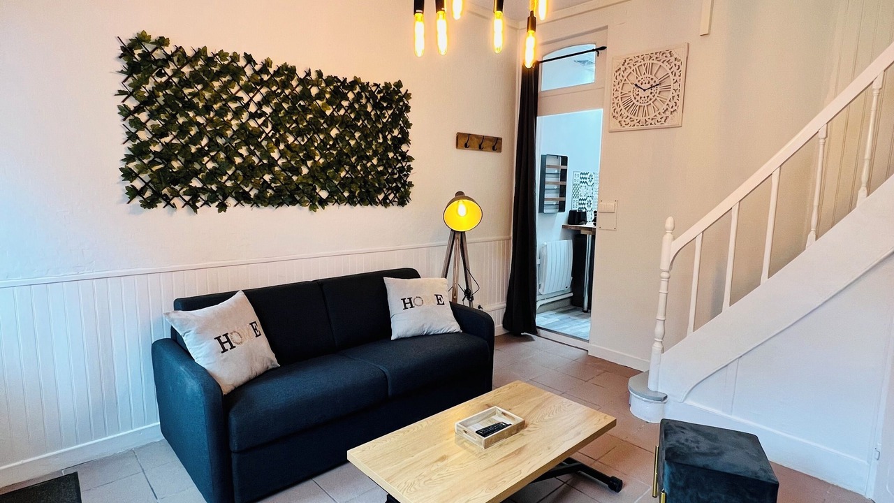 Photo of Livingroom in Saint-Honore - Jeanne d'Arc