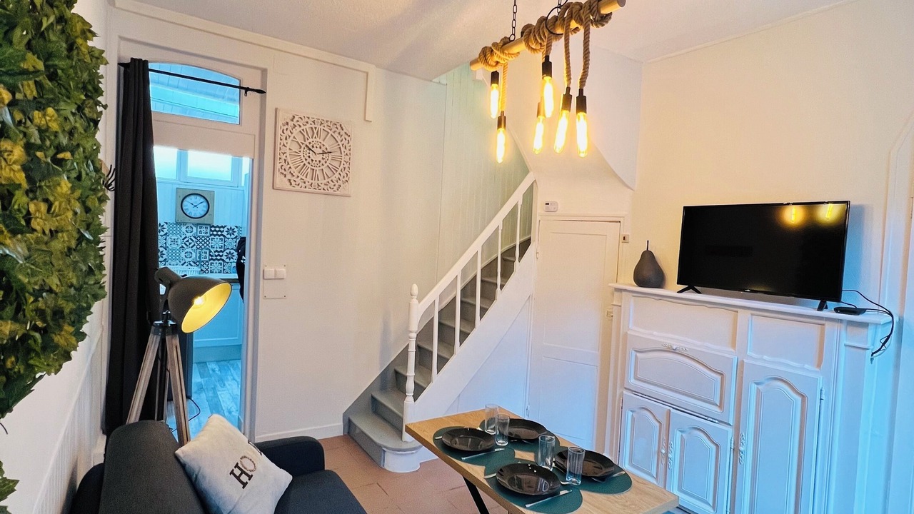 Photo of Livingroom in Saint-Honore - Jeanne d'Arc