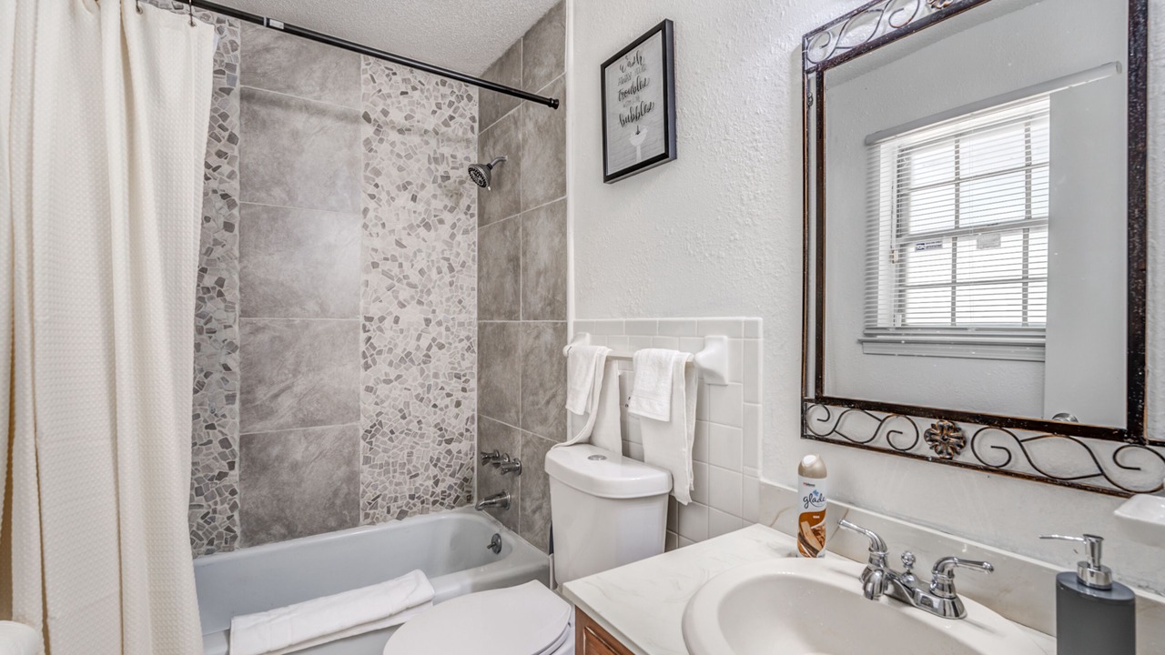 Photo of Bathroom in Hickory Hill