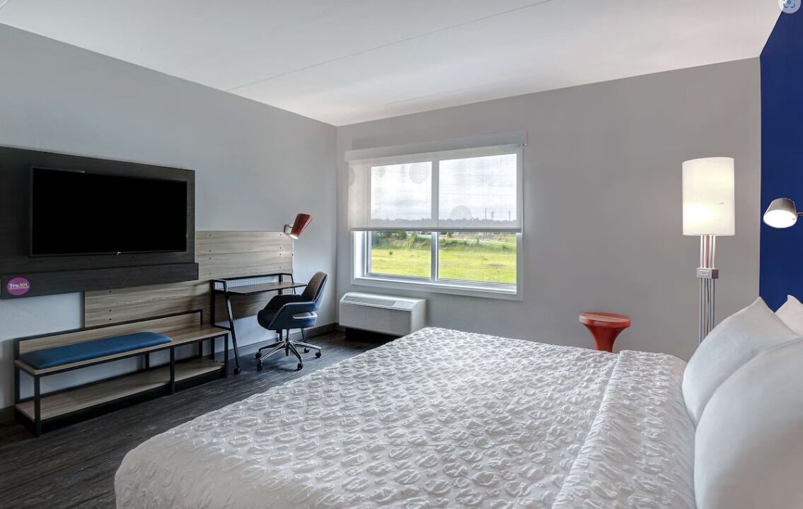 Photo of Others in Stockbridge