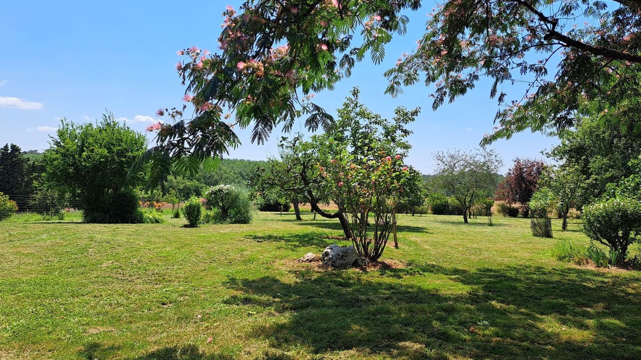 Photo of Outdoor in Saint-Pierre-de-Buzet