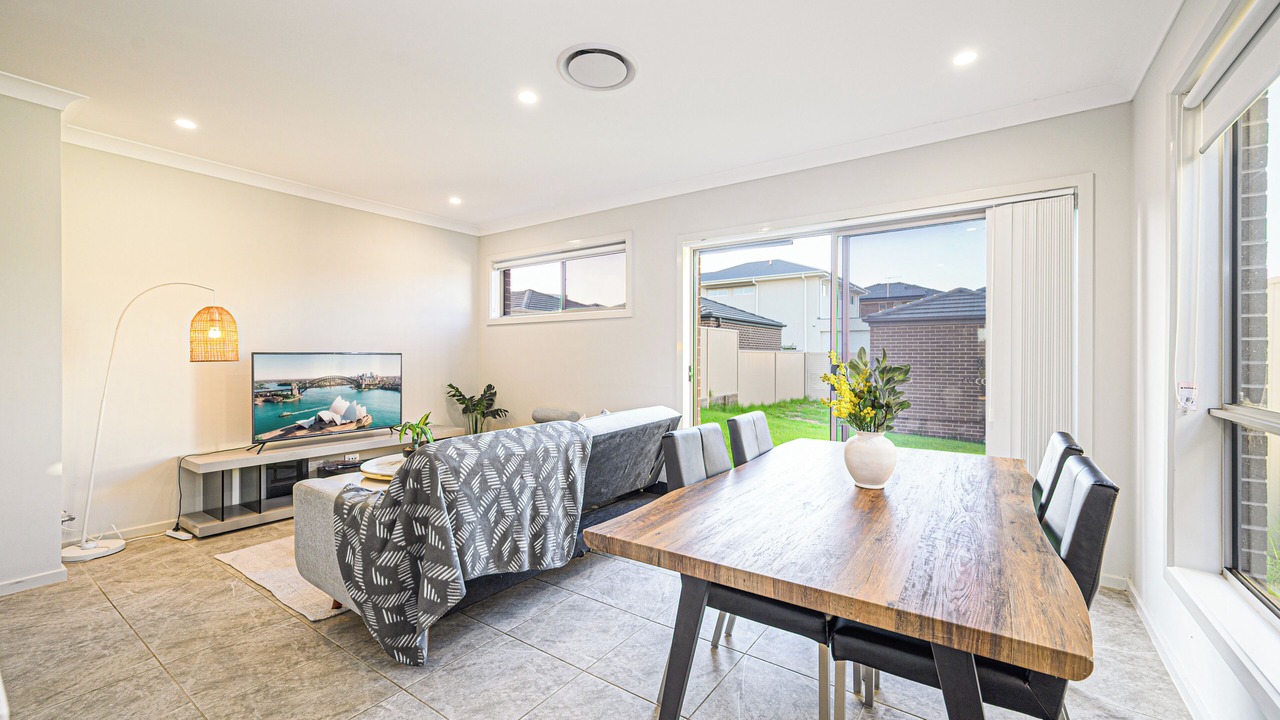 Photo of Livingroom in Bardia