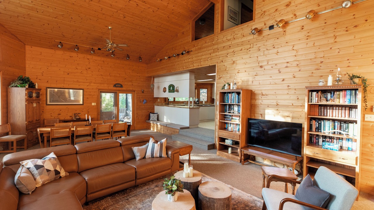 Photo of Livingroom in Victoria Beach
