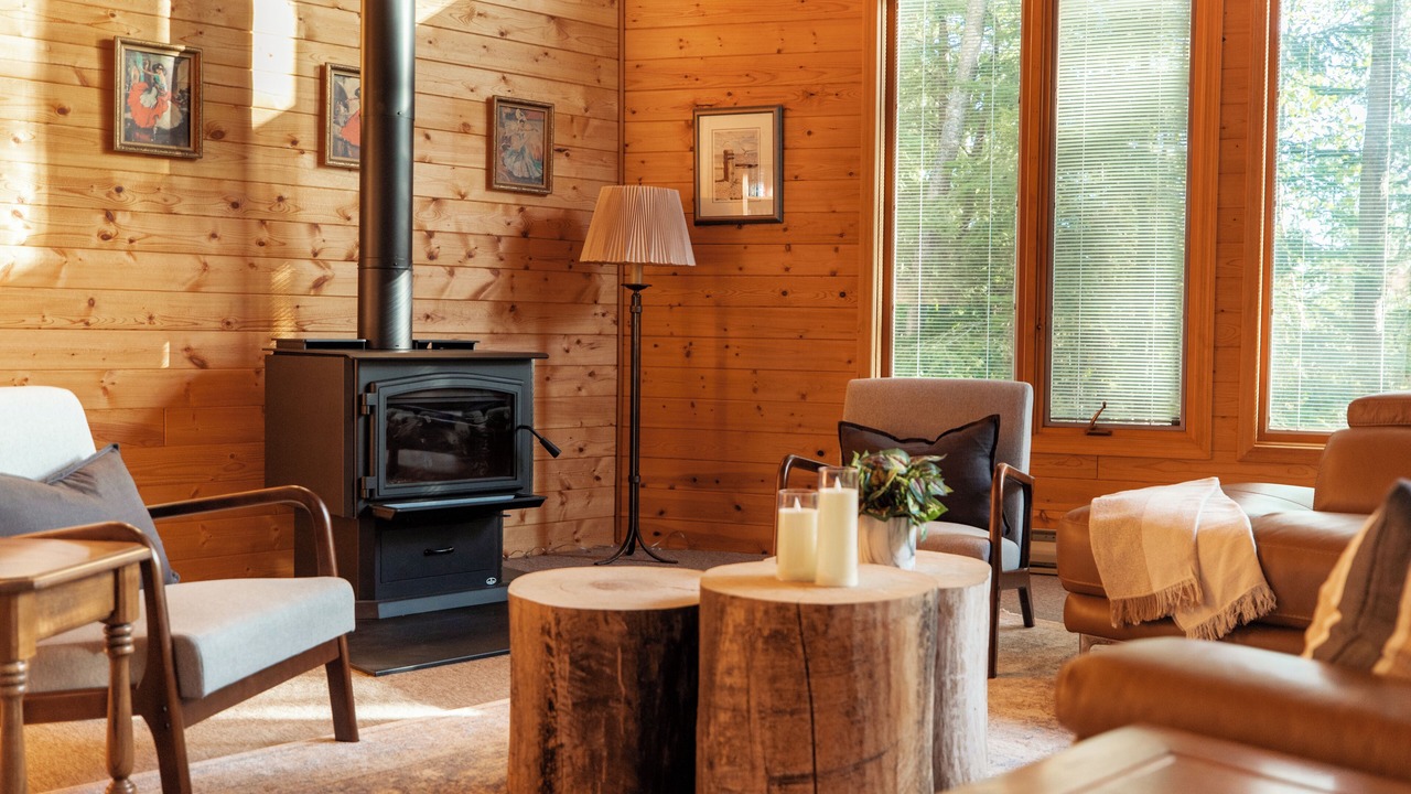 Photo of Livingroom in Victoria Beach