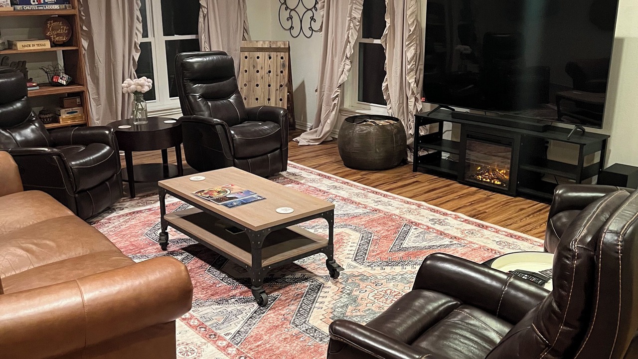 Photo of Livingroom in Heath