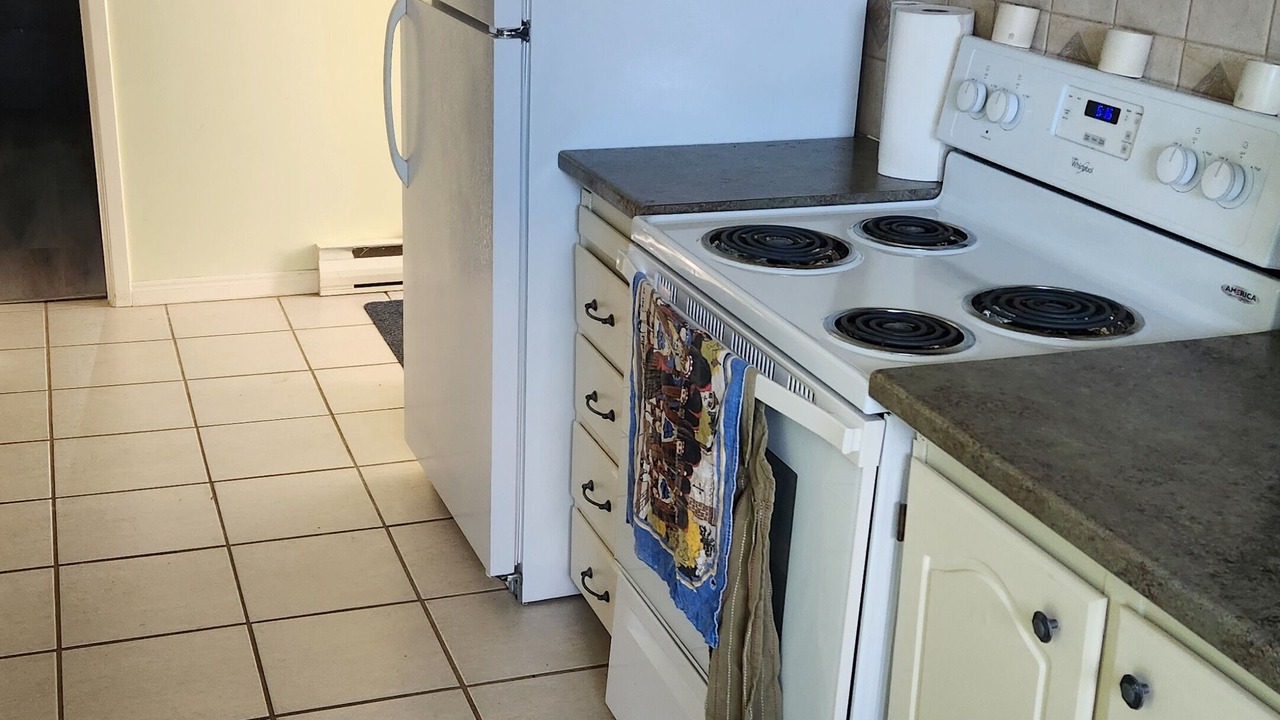 Photo of Kitchen in Dysart et al