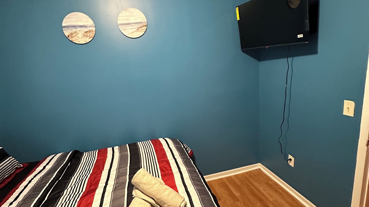 Photo of Bedroom in Newark