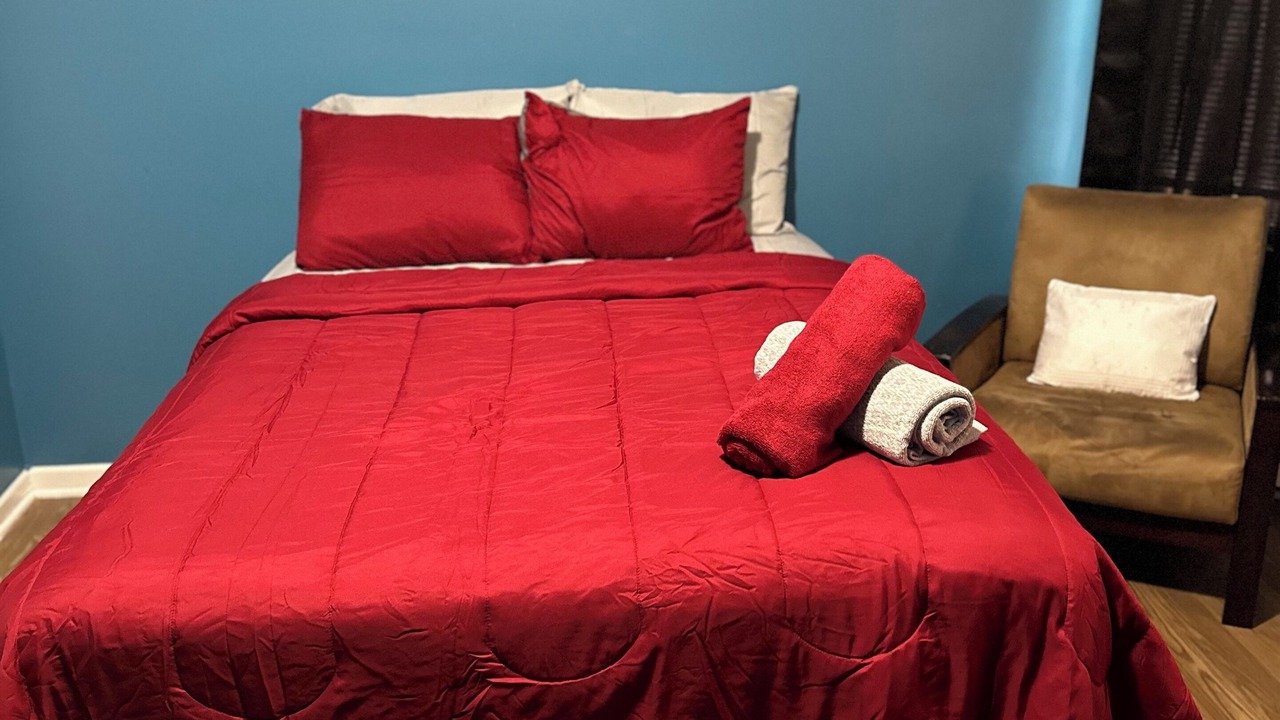 Photo of Bedroom in Newark