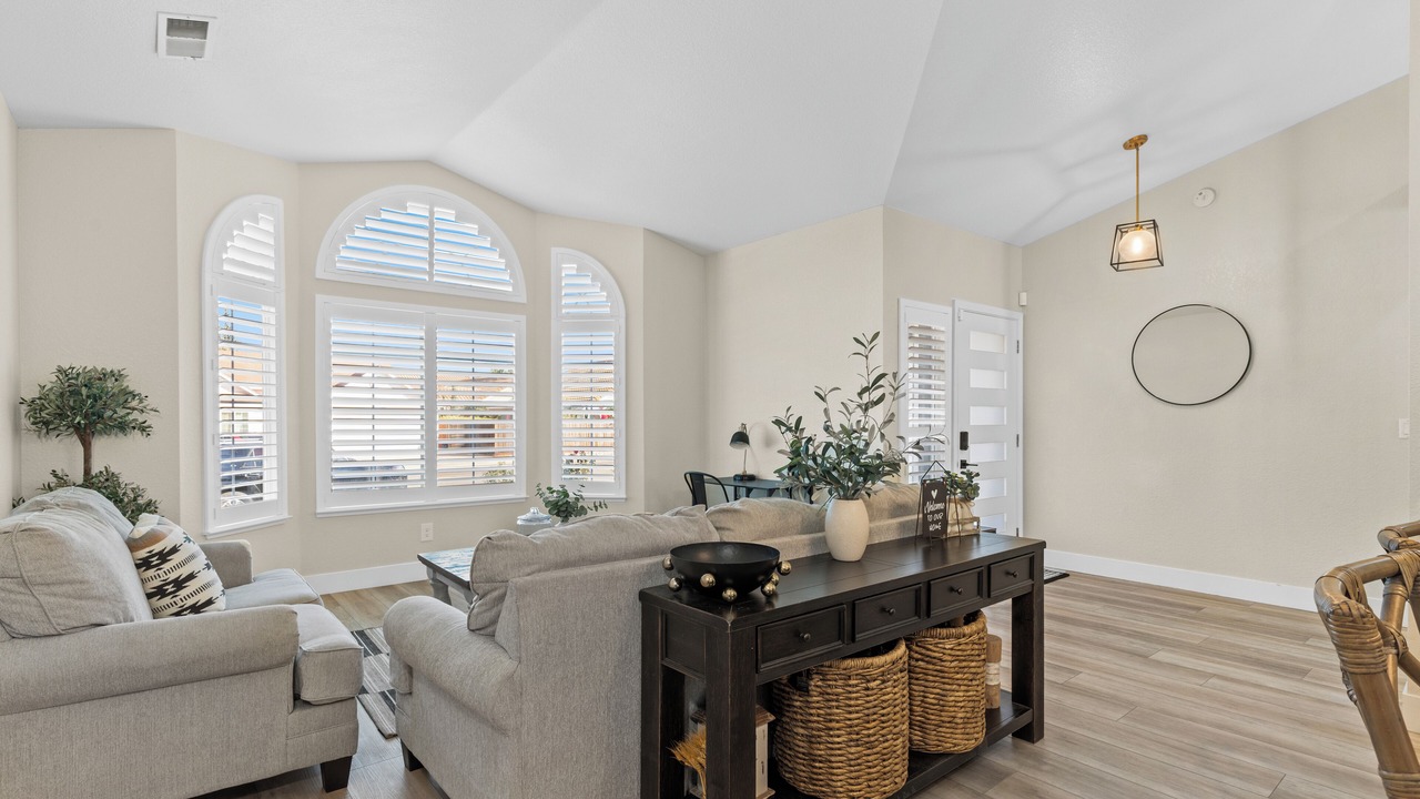 Photo of Livingroom in Antelope