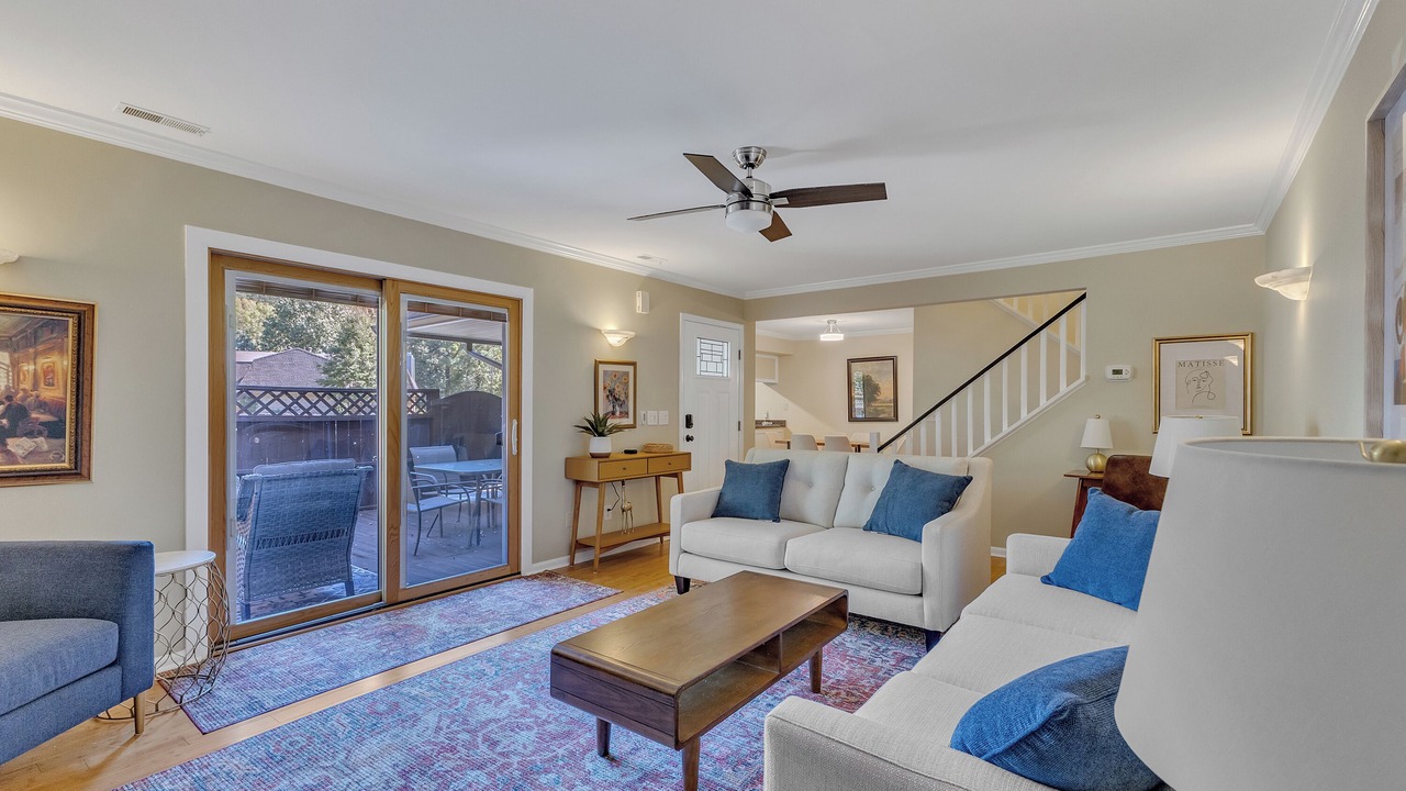 Photo of Livingroom in Chapel Hill