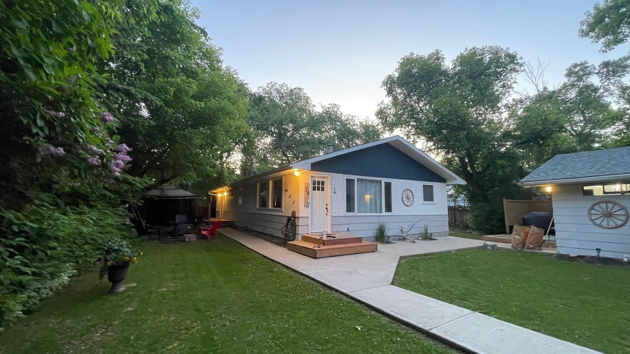 Photo of Outdoor in B-Say-Tah