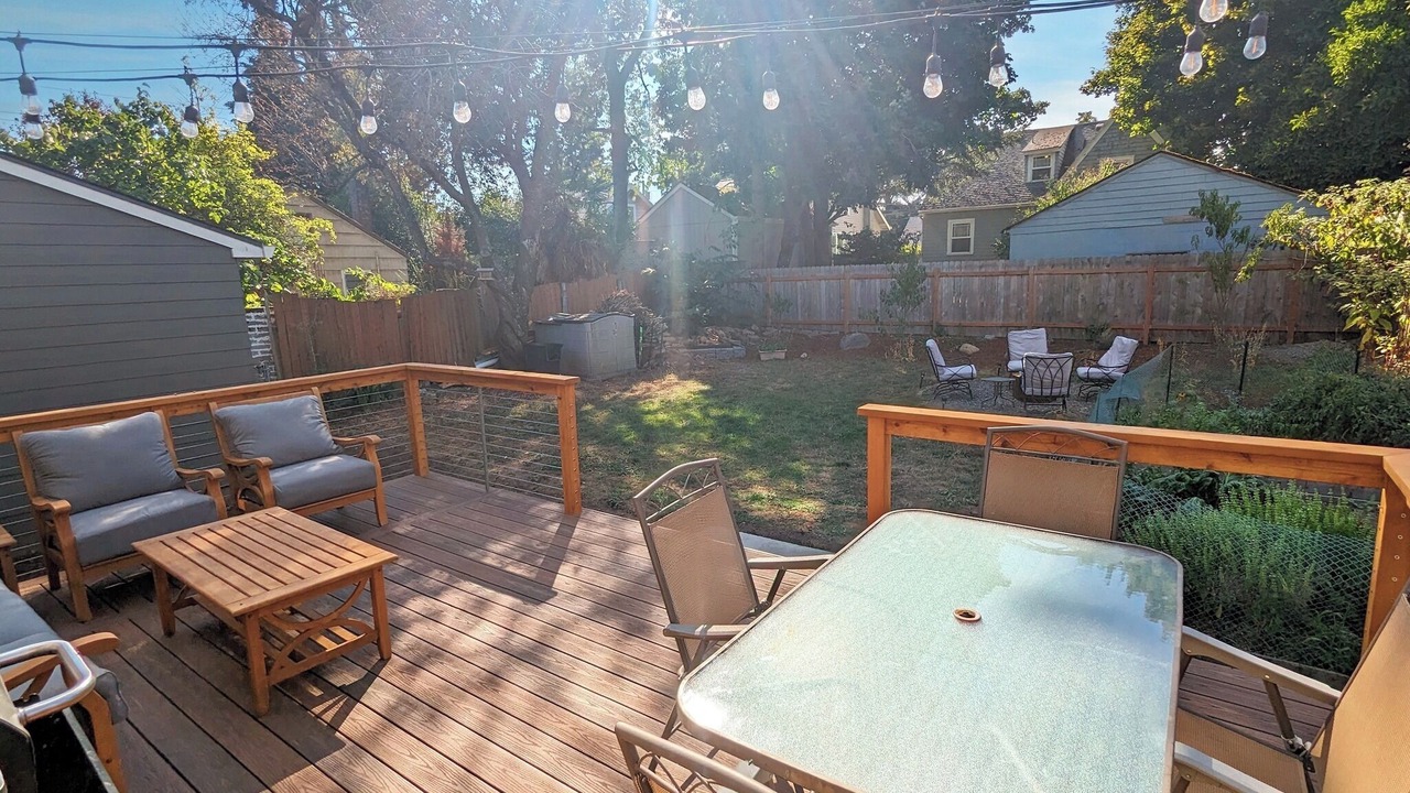 Photo of Outdoor in Roseway