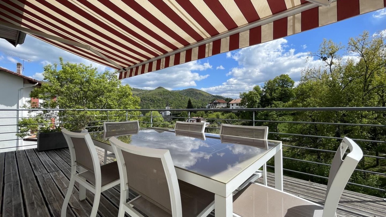 Photo of Outdoor in Garindein