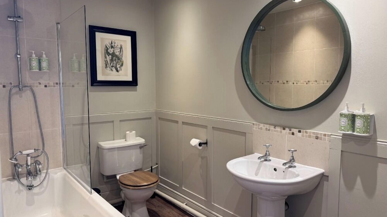 Photo of Bedroom in Grittleton