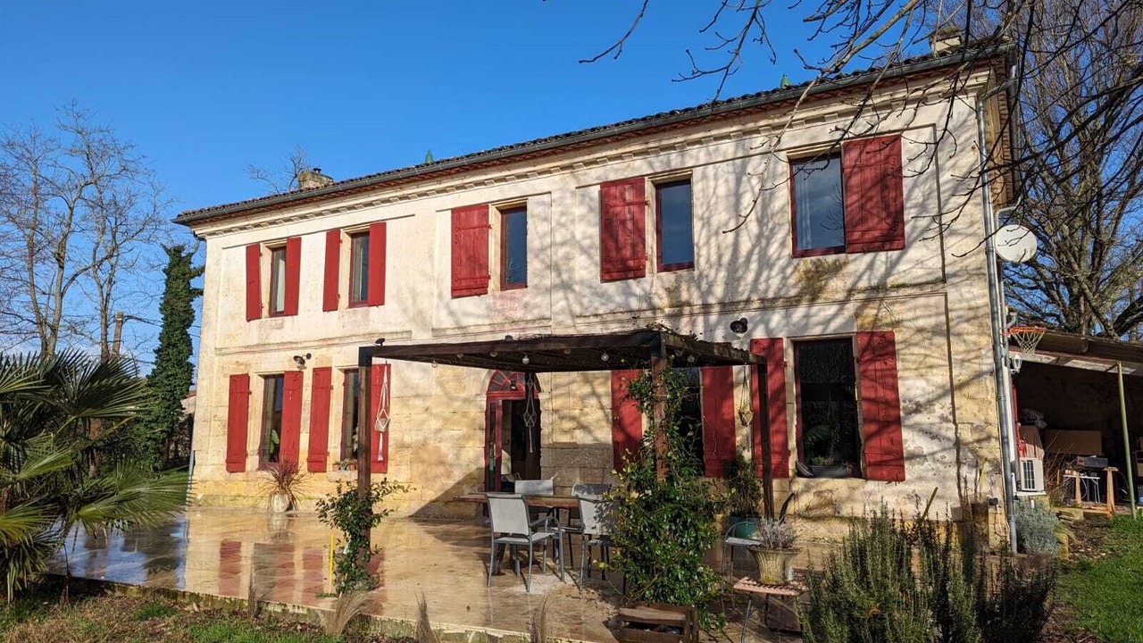 Photo of Outdoor in Sainte-Terre