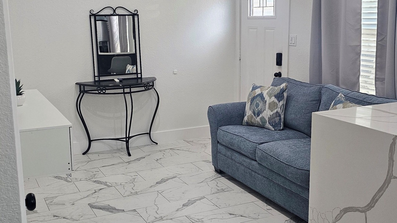 Photo of Livingroom in Elgin