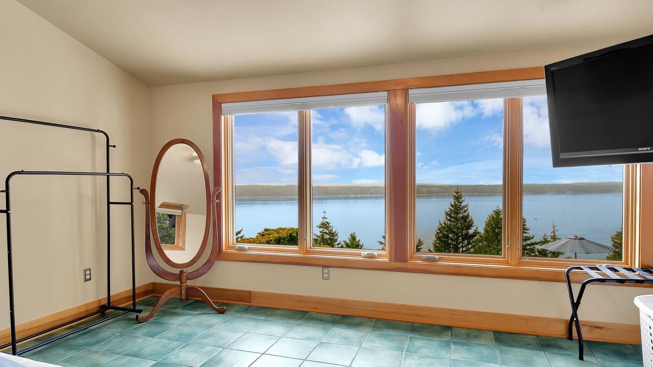 Photo of Others in Sunny Shores