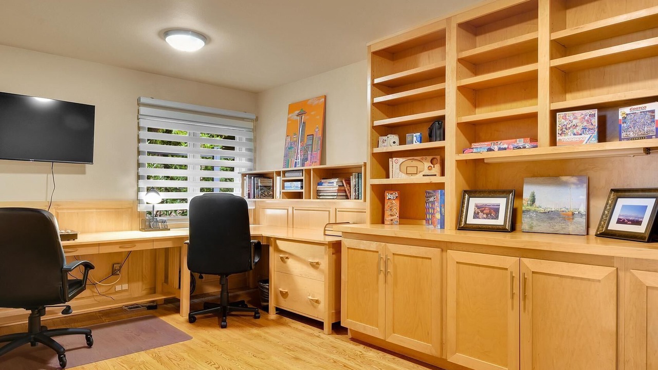 Photo of Others in Sunny Shores