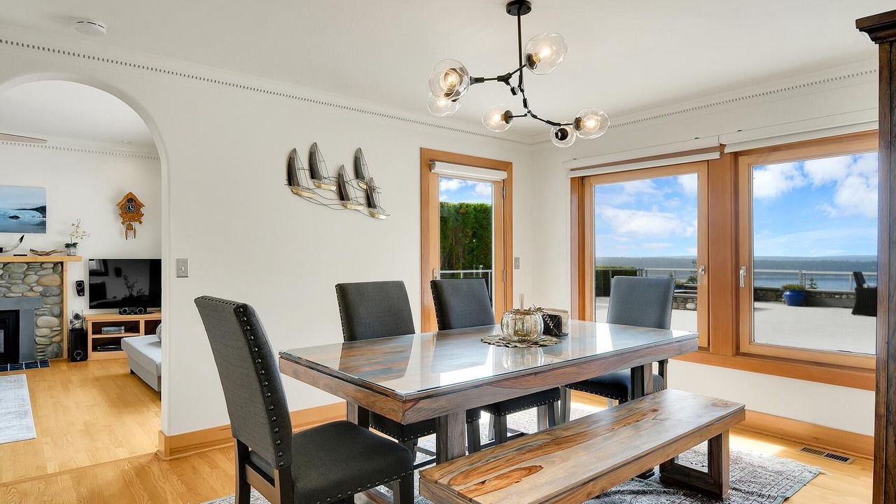 Photo of Others in Sunny Shores