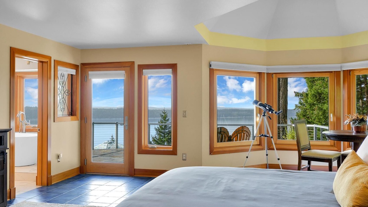 Photo of Others in Sunny Shores