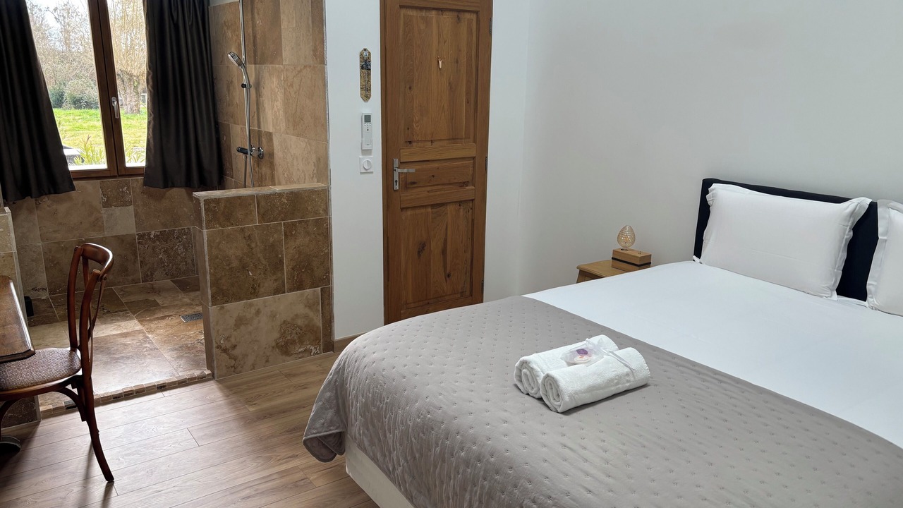 Photo of Bedroom in Saint-Sulpice-et-Cameyrac