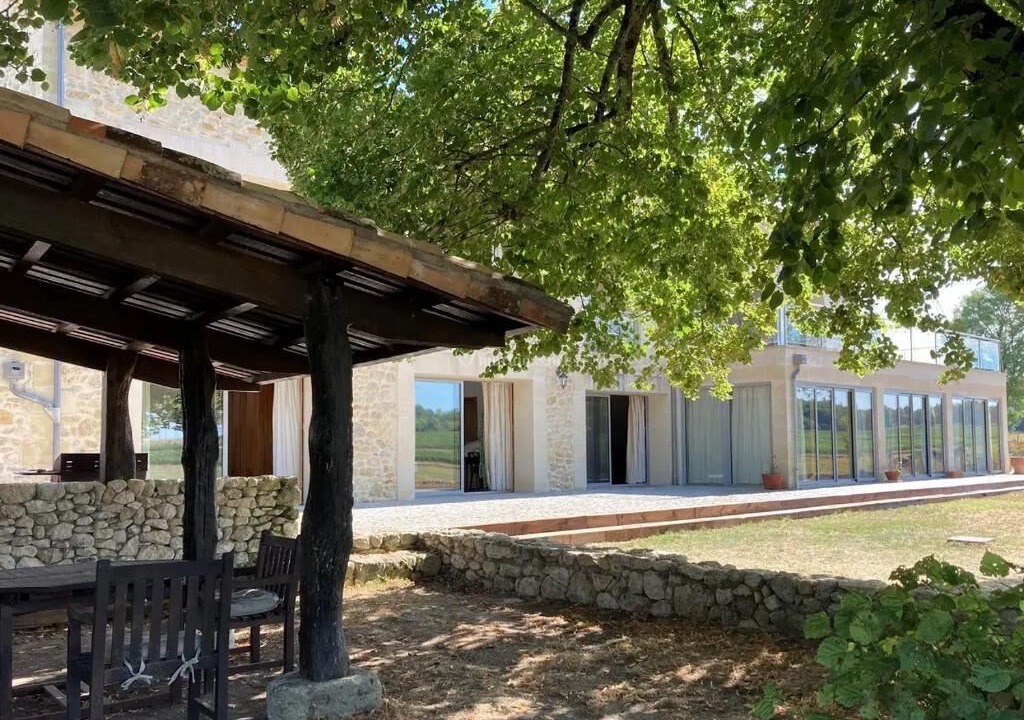 Photo of Outdoor in Saint-Sulpice-et-Cameyrac