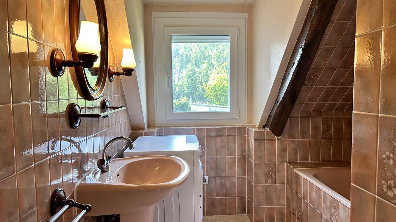 Photo of Bathroom in Plevenon