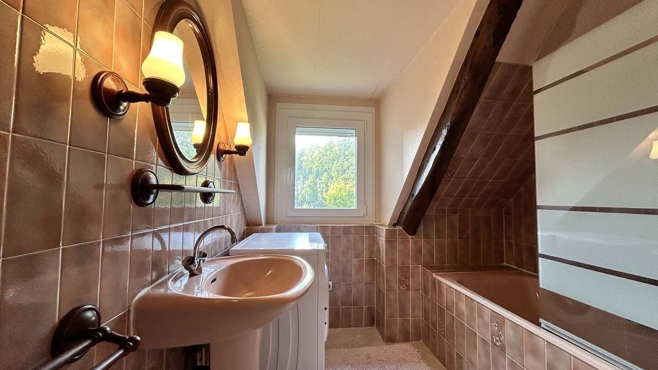 Photo of Bathroom in Plevenon