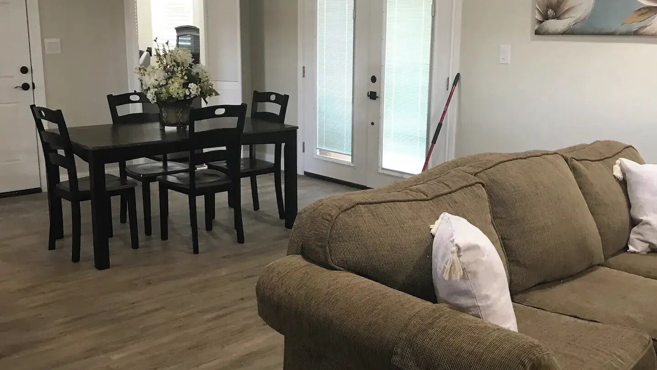 Photo of Livingroom in West Odessa